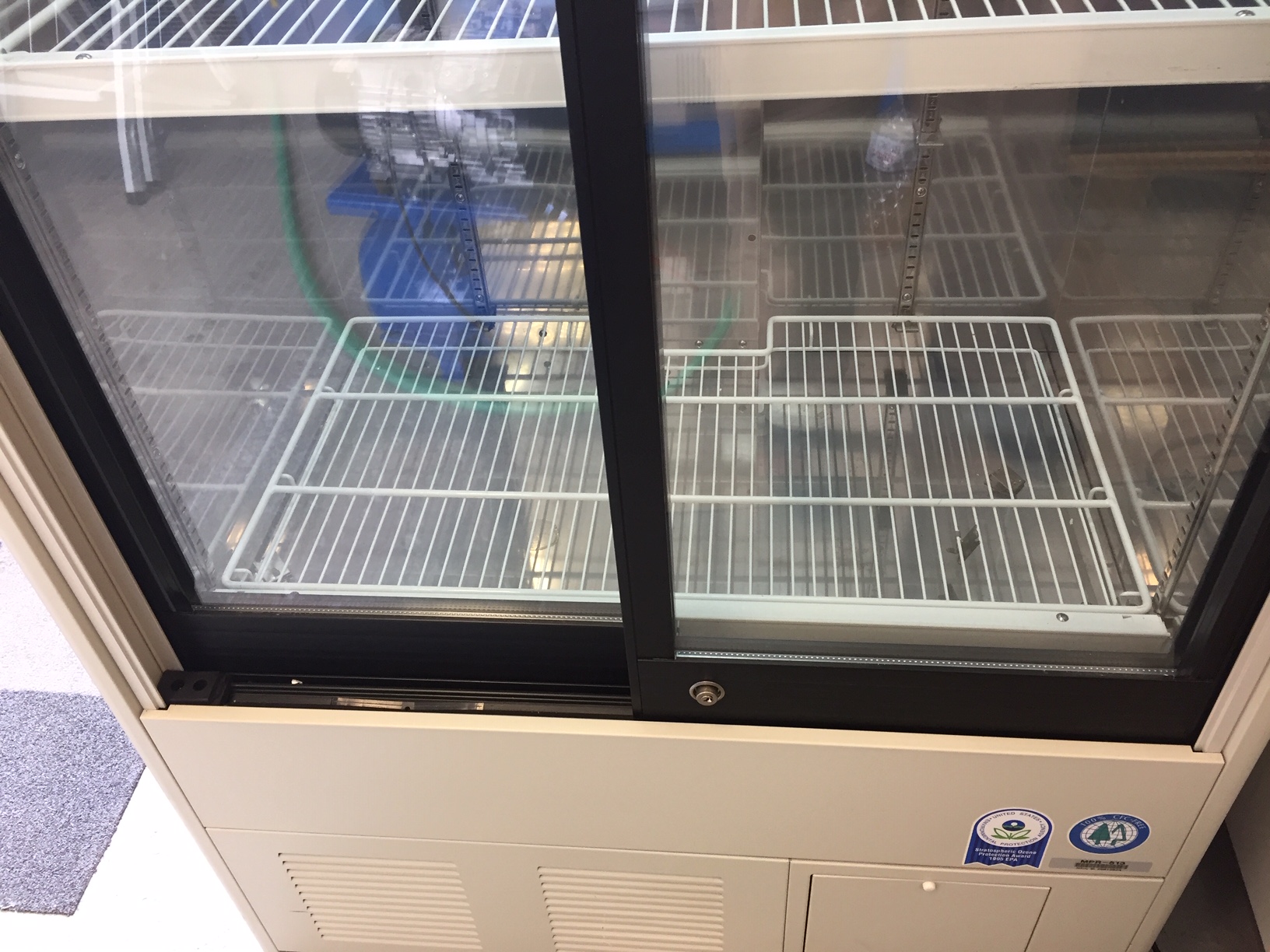 Sanyo Medicool MPR-513 Pharmaceutical Refrigerator, Refurbished - Image 5