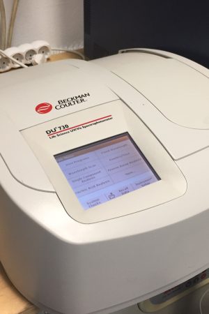 Beckman Coulter DU730 UV-Vis Spectrophotometer, Refurbished
