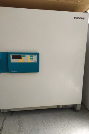 HERAEUS KENDRO UB20 MICROBIOLOGICAL INCUBATOR 233L, Refurbished