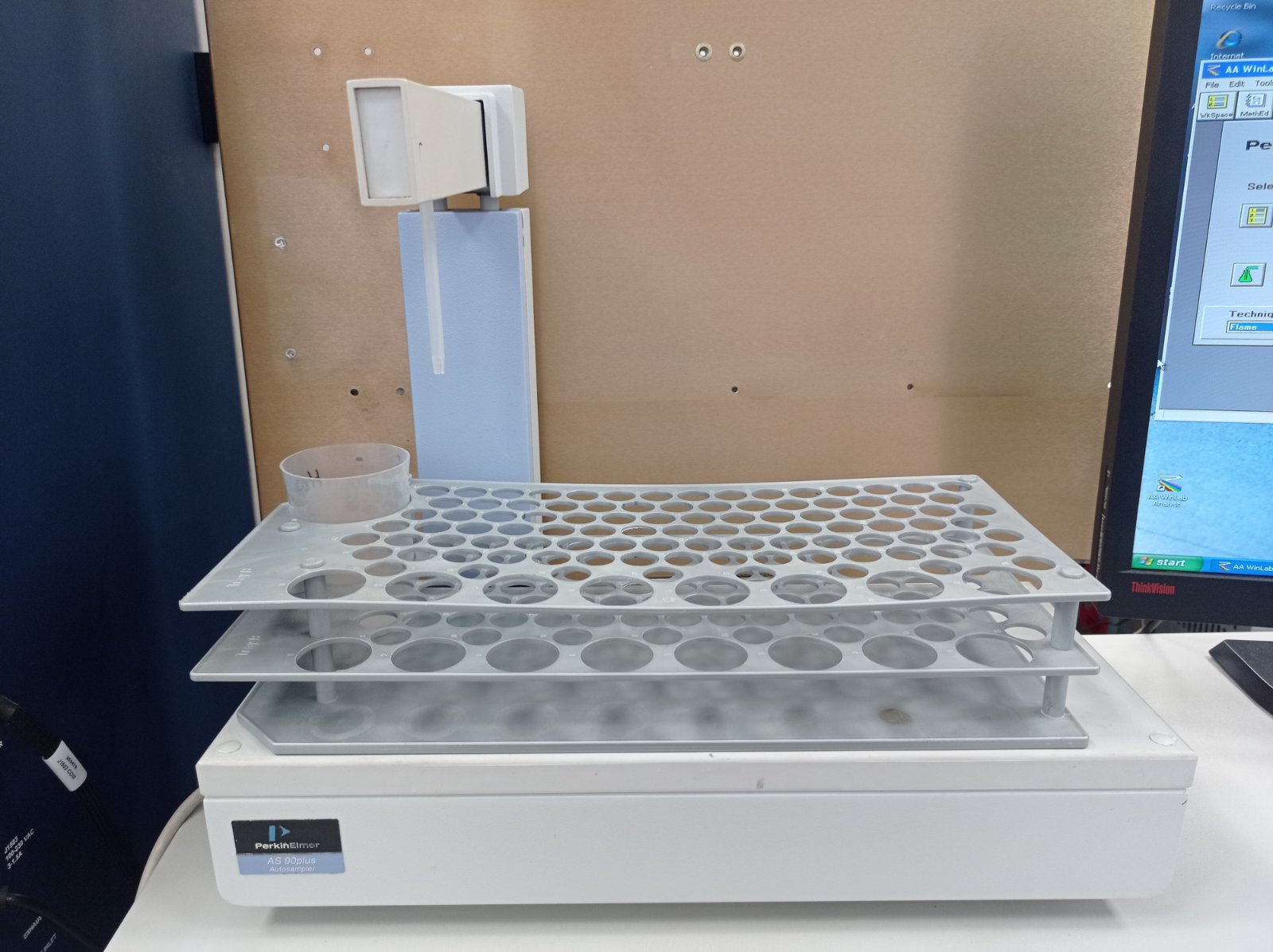 Atomic Absorption Perkin Elmer AAnalyst 300 with autosampler AS 90 Plus AAwinlab Software, Refurbished - Image 11
