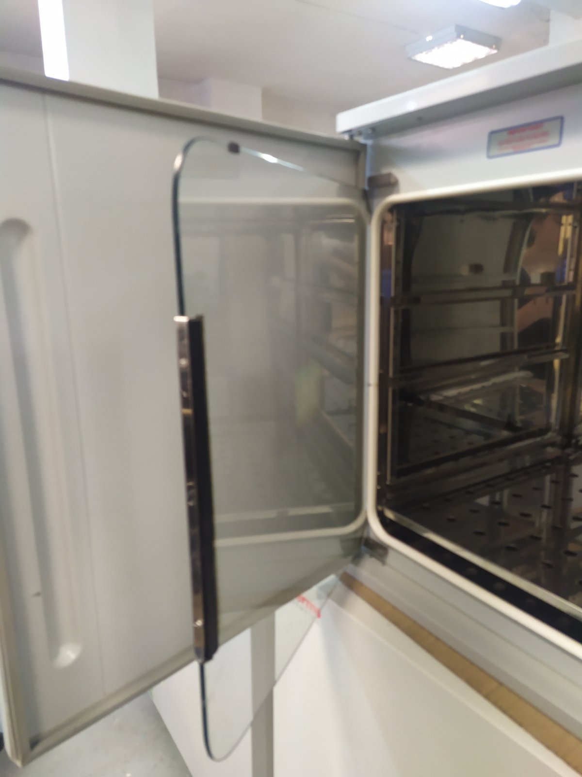 RS Biotech Galaxy 001 CO2 Incubator, Refurbished - Image 3