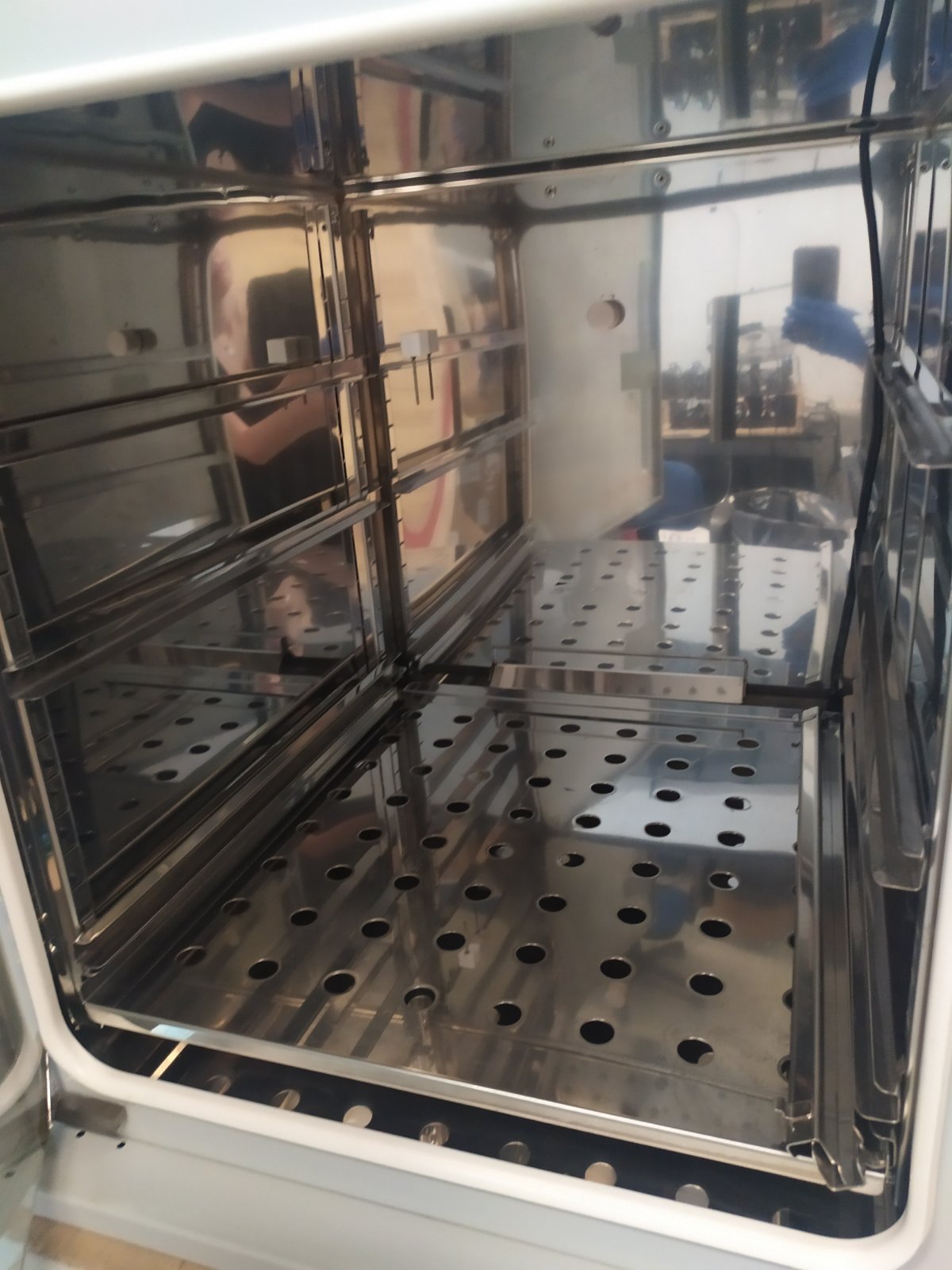 RS Biotech Galaxy 001 CO2 Incubator, Refurbished - Image 7
