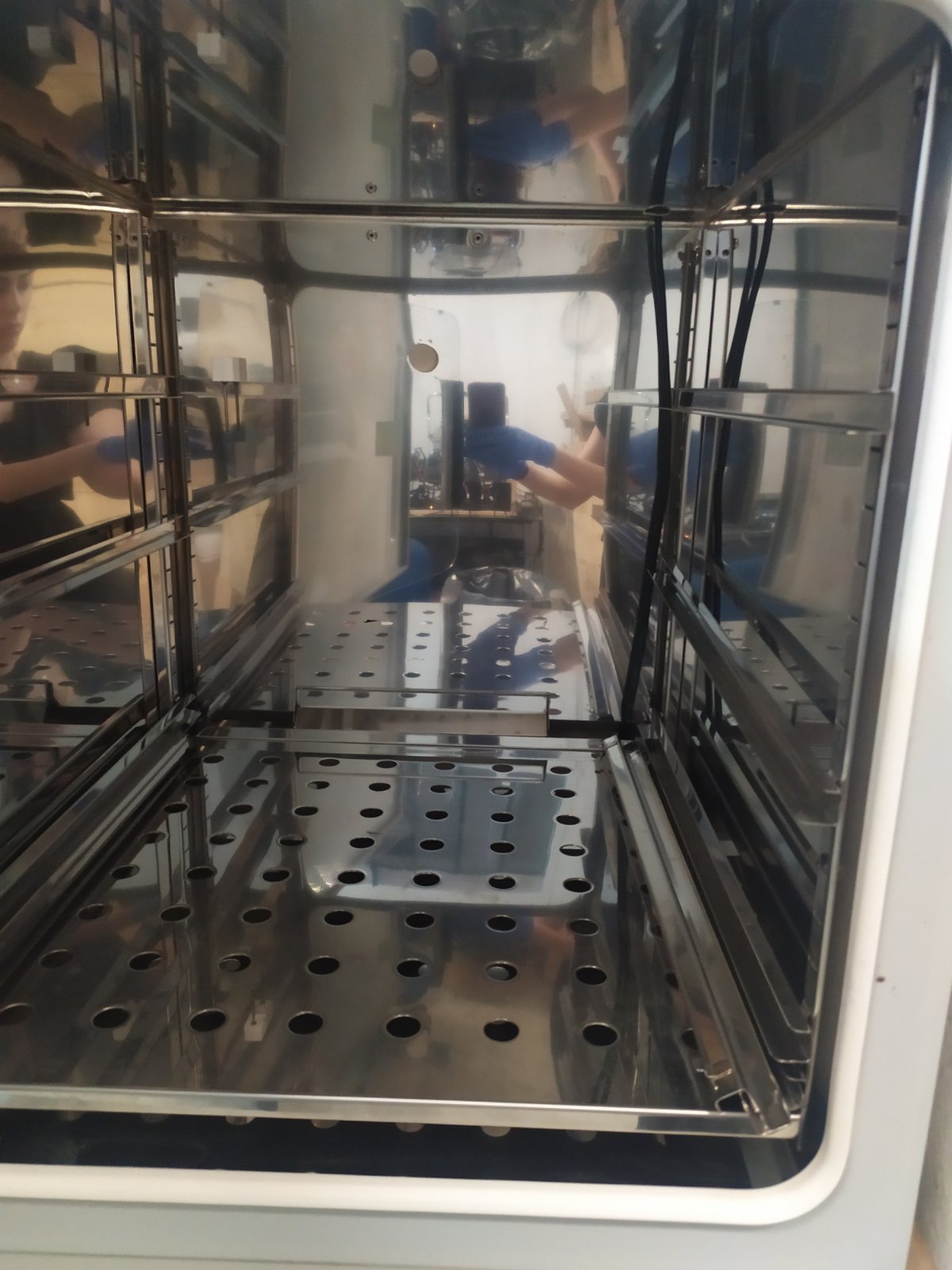 RS Biotech Galaxy 001 CO2 Incubator, Refurbished - Image 8