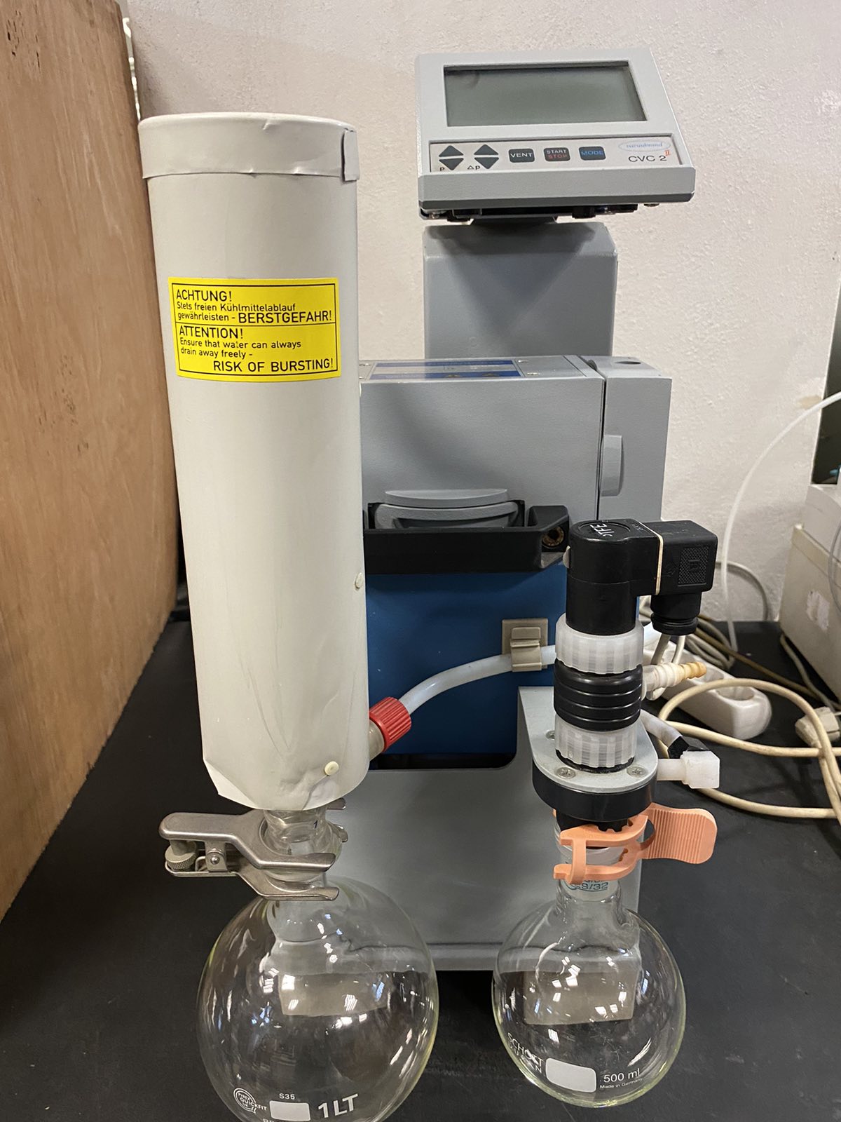 Vacuubrand Diaphragm Pumps with Solvent Recovery, Refurbished - Image 2