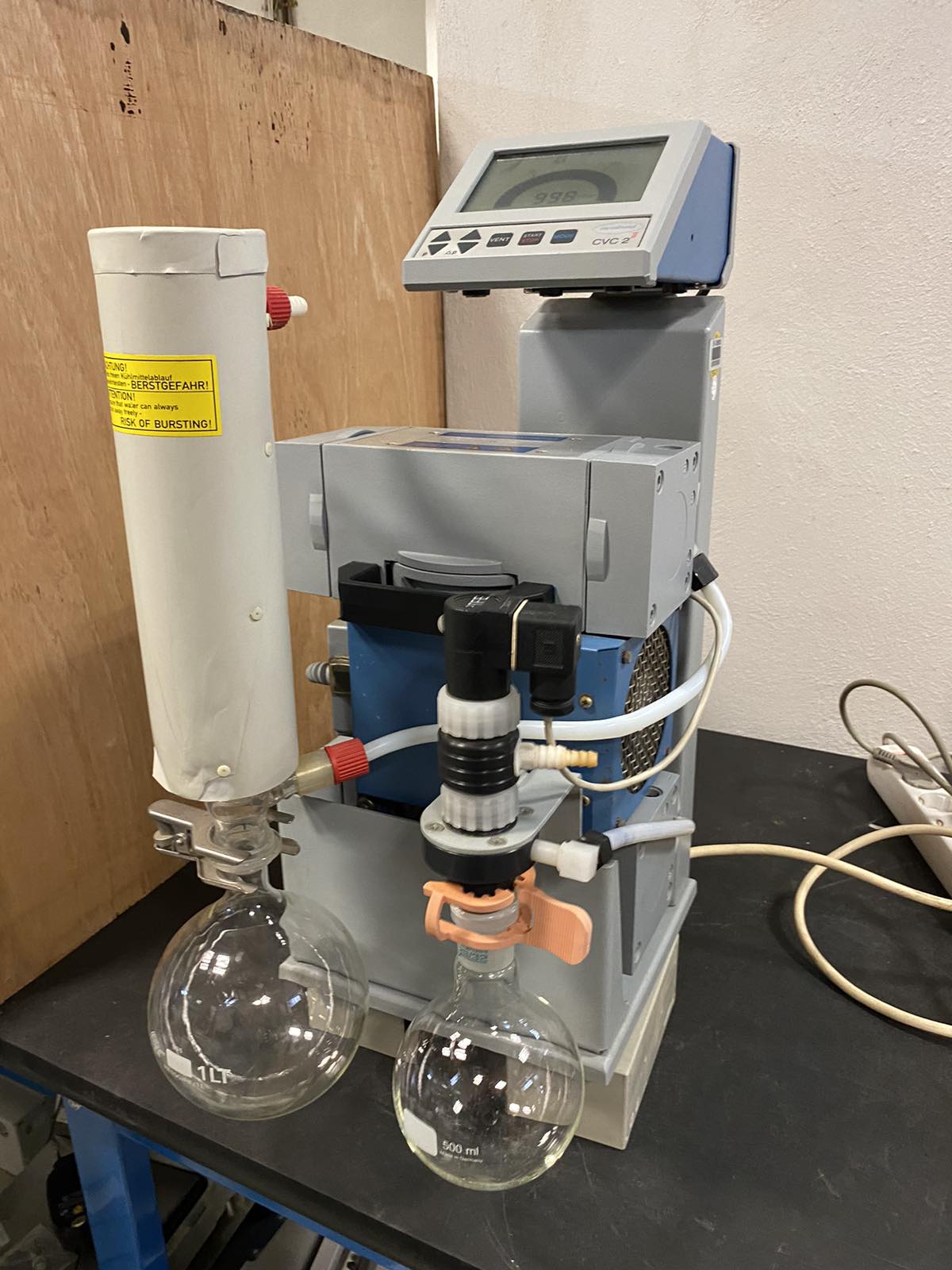 Vacuubrand Diaphragm Pumps with Solvent Recovery, Refurbished - Image 6
