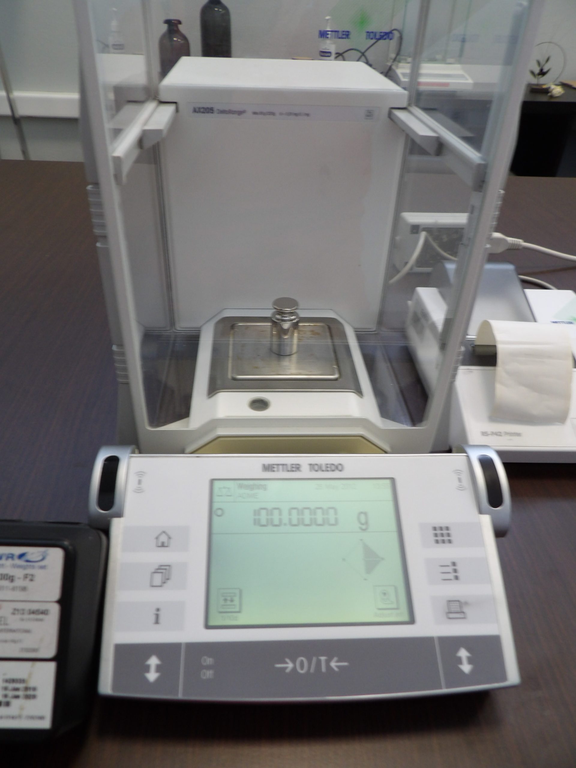 Mettler Toledo AX205 Delta Range with RS-P42 Printer, Refurbished