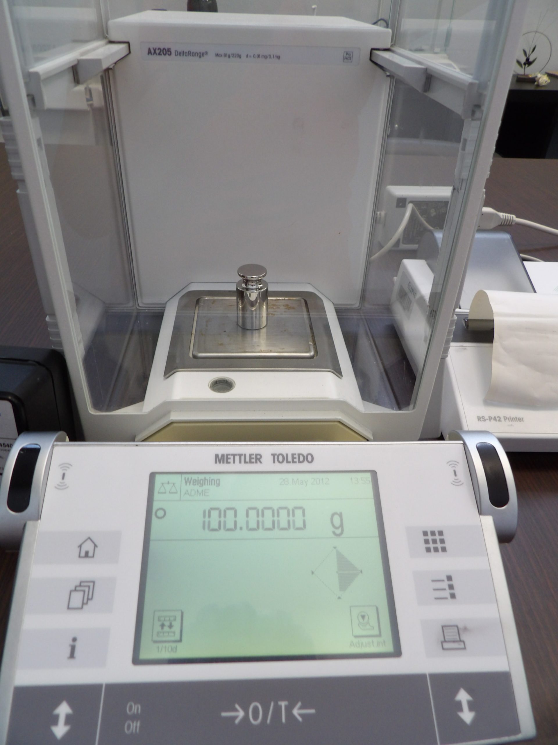 Mettler Toledo AX205 Delta Range with RS-P42 Printer, Refurbished - Image 2